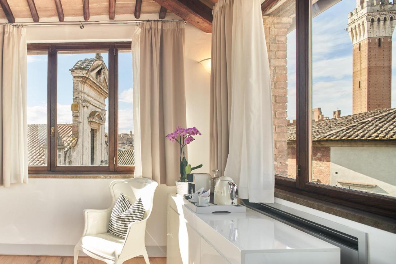B&B Le Logge Luxury Rooms Сиена Екстериор снимка